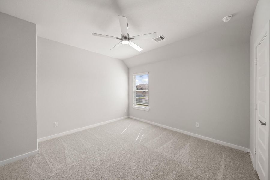 Spacious, unfurnished interior of a new home in Beacon Hill, Waller (Image 15).