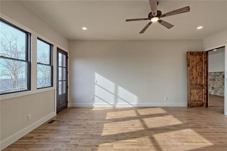 Spacious, unfurnished interior of a new home in , Clayton (Image 45).