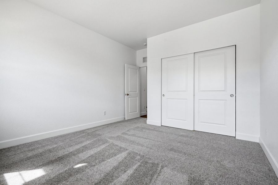 Spacious, unfurnished interior of a new home in Trailstone, Arvada (Image 22). Spacious, unfurnished interior of a new home in Trailstone, Arvada (Image 22).