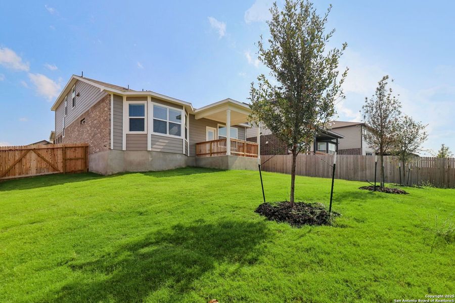 Exterior details and patio area of a home in Thomas Pond, San Antonio (Image 23). Exterior details and patio area of a home in Thomas Pond, San Antonio (Image 23).