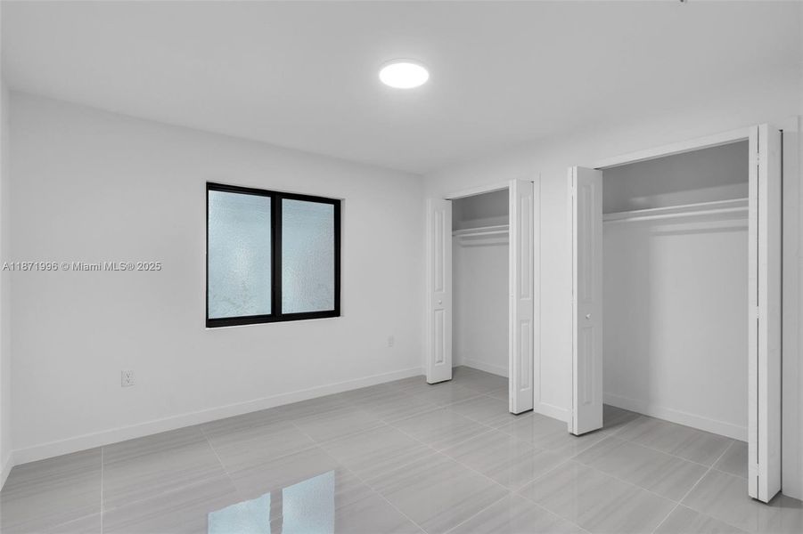 Spacious, unfurnished interior of a new home in , Miami Gardens (Image 18).