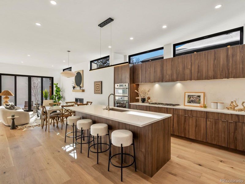 Community amenities in , Denver (Image 21).