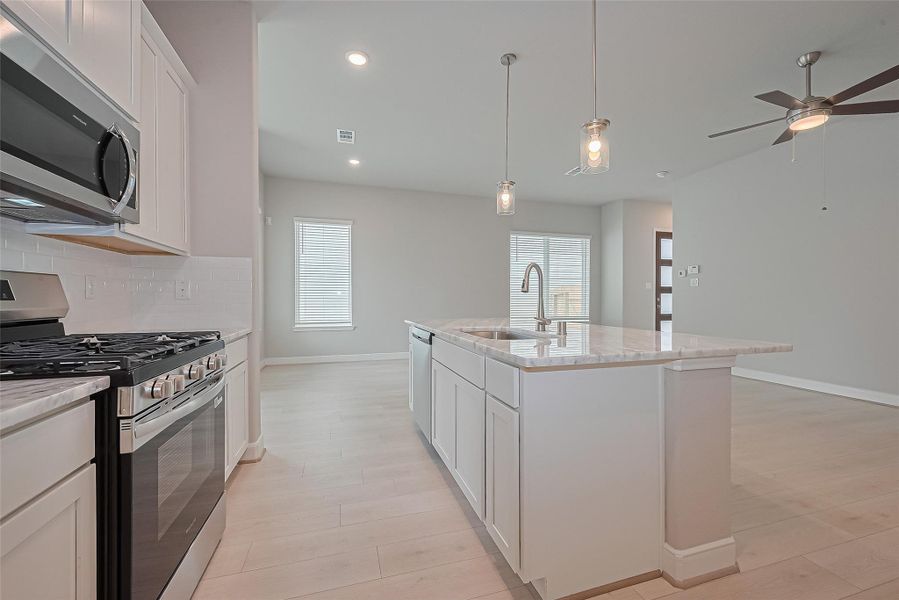 Furnished interior view inside a new home in Regents Court, Houston (Image 7).