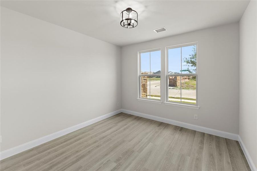 Spacious, unfurnished interior of a new home in Creekside, Royse City (Image 23). Spacious, unfurnished interior of a new home in Creekside, Royse City (Image 23).