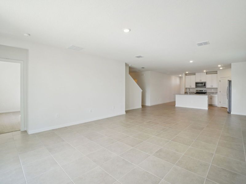 Spacious, unfurnished interior of a new home in Two Rivers - Classic Series, Zephyrhills (Image 13).