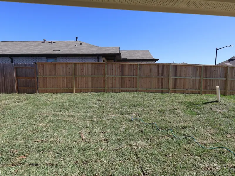 Exterior details and patio area of a home in Moran Ranch, Willis (Image 3).