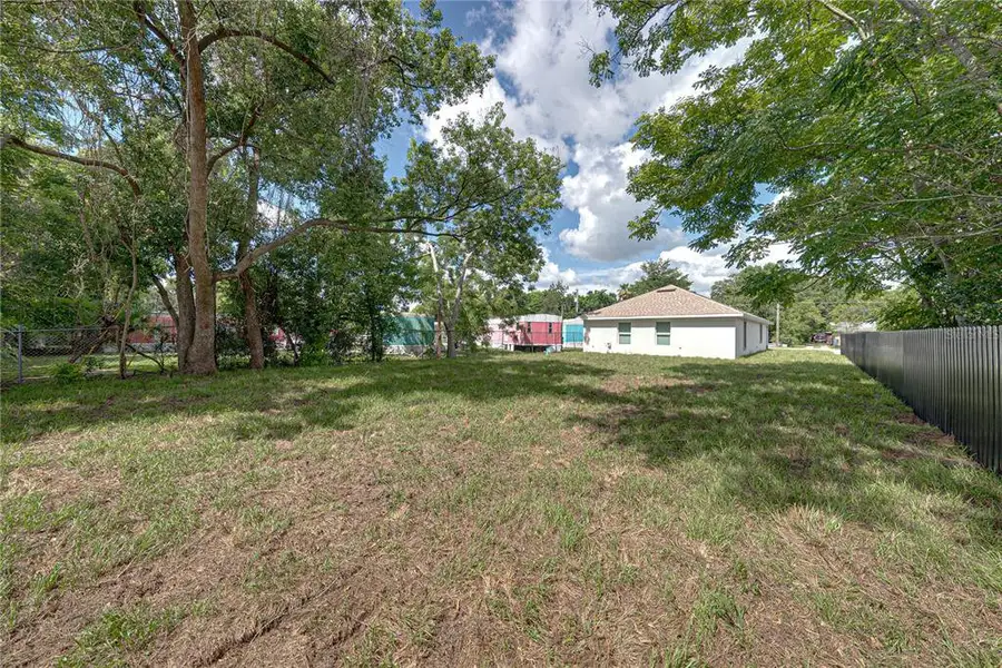 Image 43 of a home in . Image 43 of a home in .