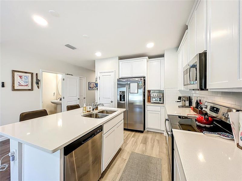 Furnished interior view inside a new home in , Orlando (Image 13).