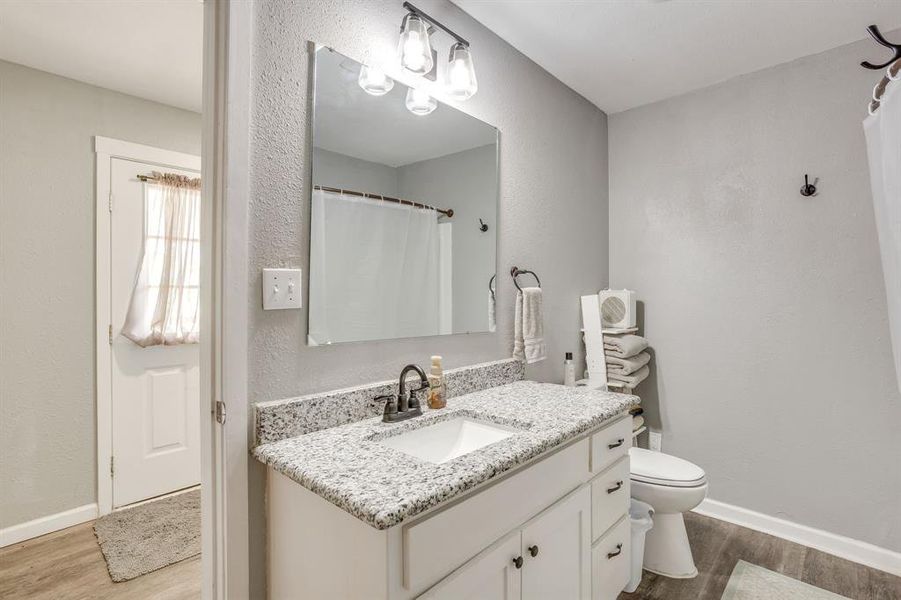 Furnished interior view inside a new home in , Mineral Wells (Image 8).