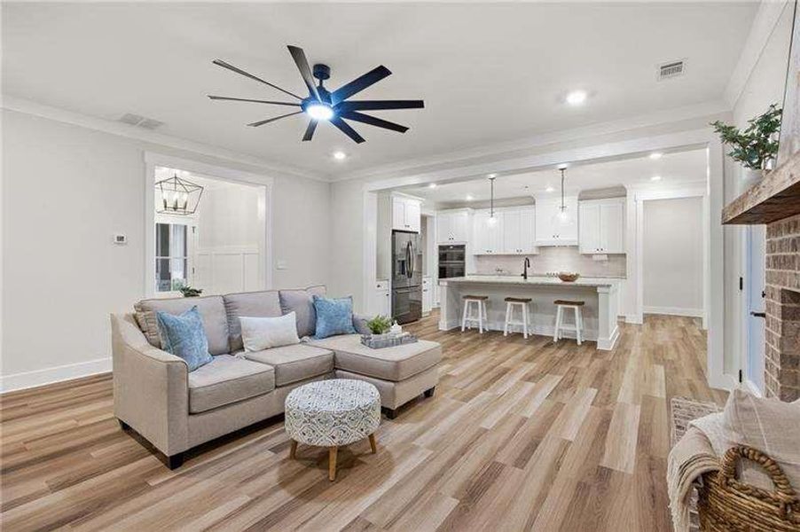Furnished interior view inside a new home in , Dallas (Image 19).