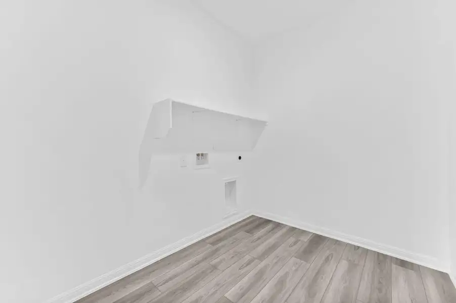 210 Crumpton Way - Ready Now!