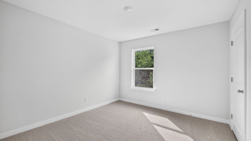 Spacious, unfurnished interior of a new home in Laurelbrook, Sherrills Ford (Image 27).