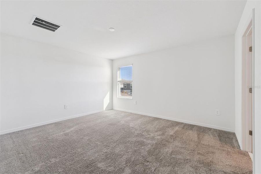 Spacious, unfurnished interior of a new home in Peace Creek Reserve: Legacy Collection, Winter Haven (Image 15). Spacious, unfurnished interior of a new home in Peace Creek Reserve: Legacy Collection, Winter Haven (Image 15).