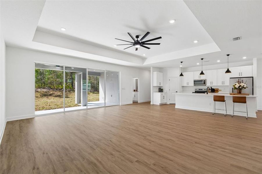 Spacious, unfurnished interior of a new home in , Weeki Wachee (Image 26).