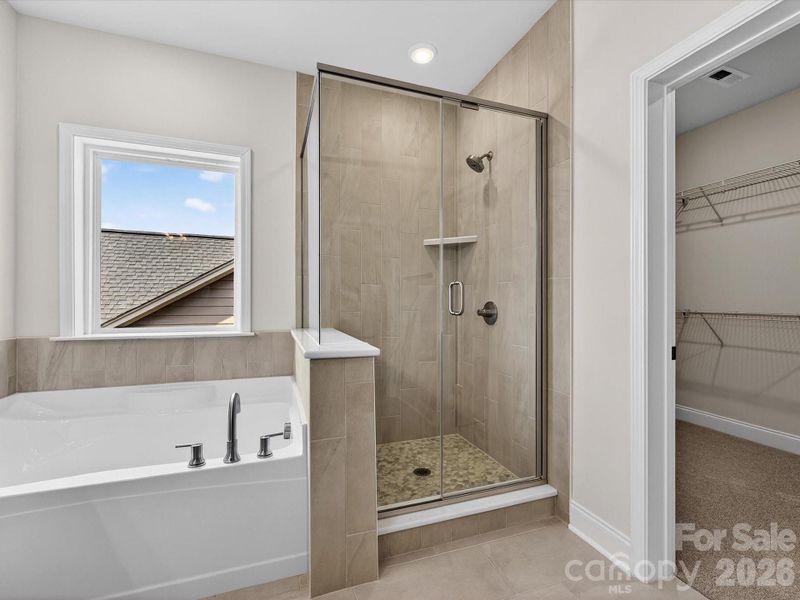 Primary Tub/Shower Primary Tub/Shower