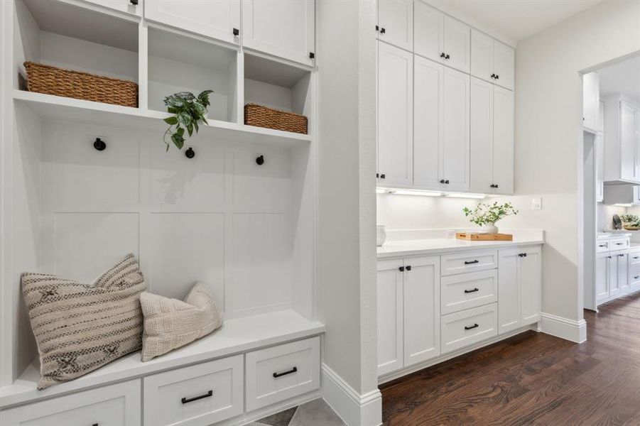 Furnished interior view inside a new home in , Dallas (Image 7).