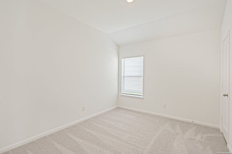Spacious, unfurnished interior of a new home in Luckey Ranch, San Antonio (Image 16).