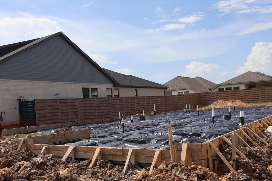 Every foundation at DWH is engineered and it’s inspected three times! We do not do “batch” testing. Rest easy knowing your foundation comes with a 10 year warranty. Every foundation at DWH is engineered and it’s inspected three times! We do not do “batch” testing. Rest easy knowing your foundation comes with a 10 year warranty.