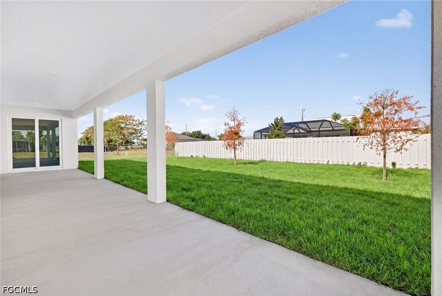Exterior details and patio area of a home in Cape Coral, Cape Coral (Image 20).
