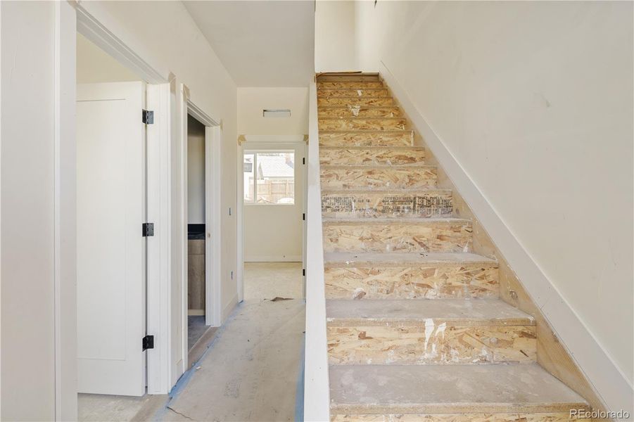 Image 10 of a home in .