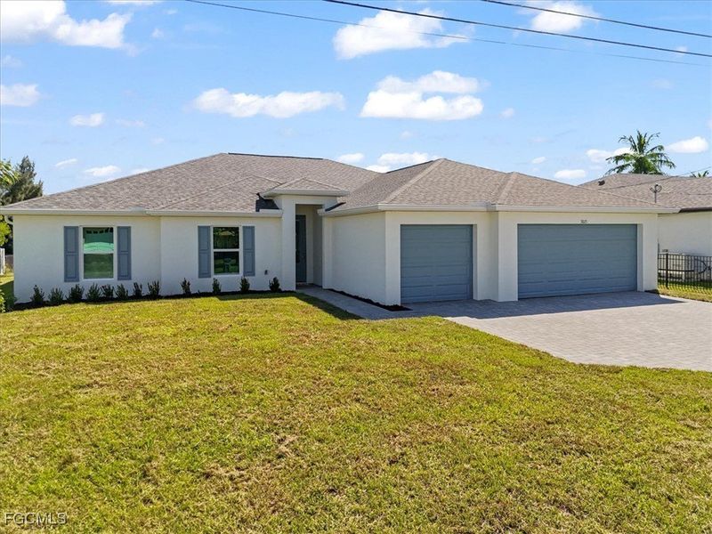 Exterior details and patio area of a home in Cape Coral, Cape Coral (Image 2).
