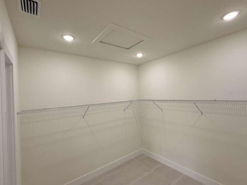 Spacious, unfurnished interior of a new home in , Port Charlotte (Image 27). Spacious, unfurnished interior of a new home in , Port Charlotte (Image 27).