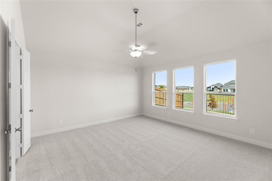 Spacious, unfurnished interior of a new home in The Parks at Panchasarp Farms - Phase 3, Burleson (Image 13). Spacious, unfurnished interior of a new home in The Parks at Panchasarp Farms - Phase 3, Burleson (Image 13).