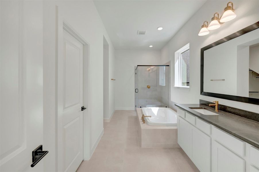 Furnished interior view inside a new home in Pomona 45' Homesites, Manvel (Image 9).