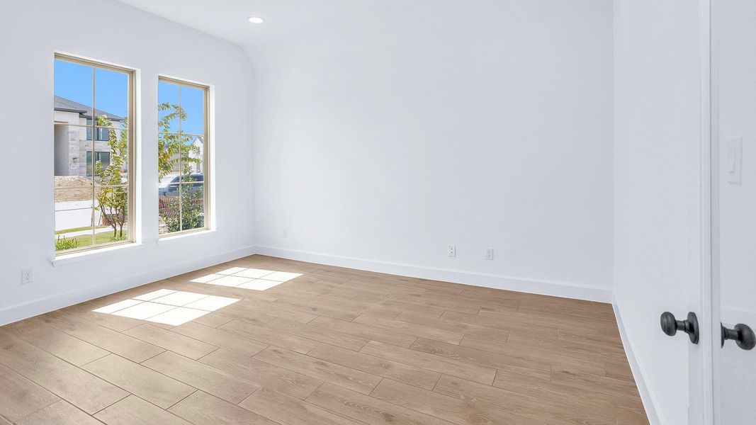 Spacious, unfurnished interior of a new home in Everly, Hockley (Image 13).