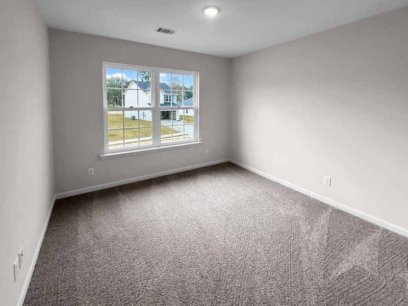 Spacious, unfurnished interior of a new home in Grand Reserve, Hinesville (Image 21).