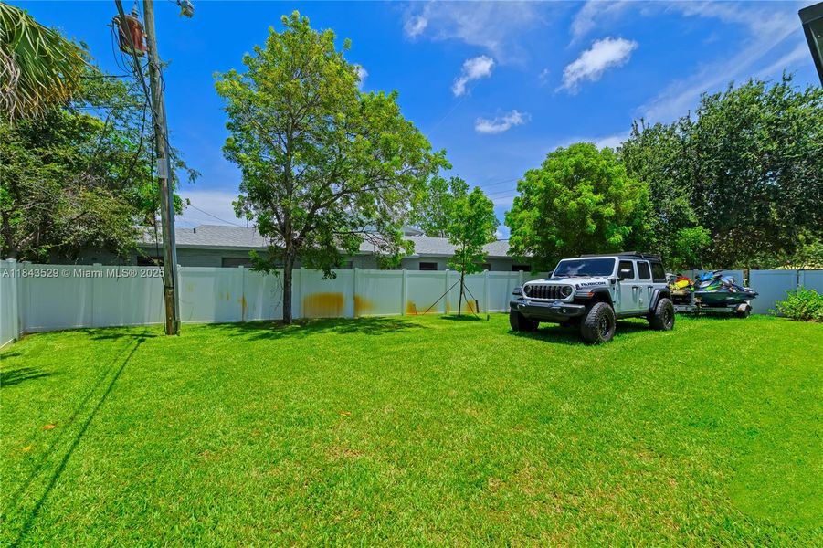 Image 33 of a home in .