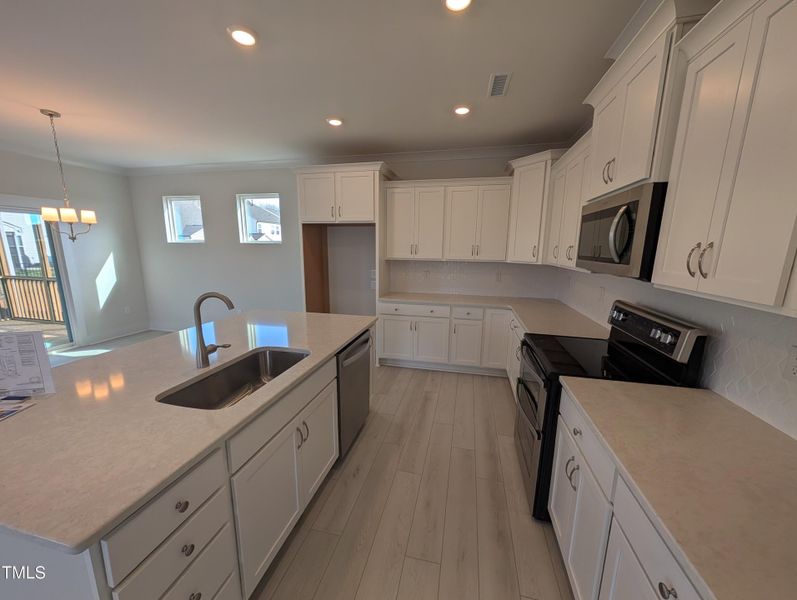 PXL_20250317_195534920