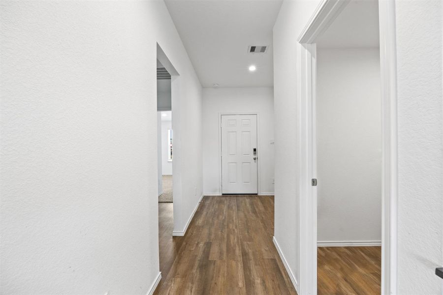 Spacious, unfurnished interior of a new home in Summerwood Trails, Willis (Image 22). Spacious, unfurnished interior of a new home in Summerwood Trails, Willis (Image 22).