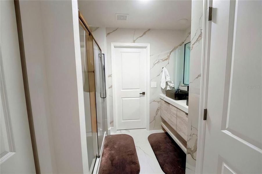 Furnished interior view inside a new home in , Davenport (Image 10).
