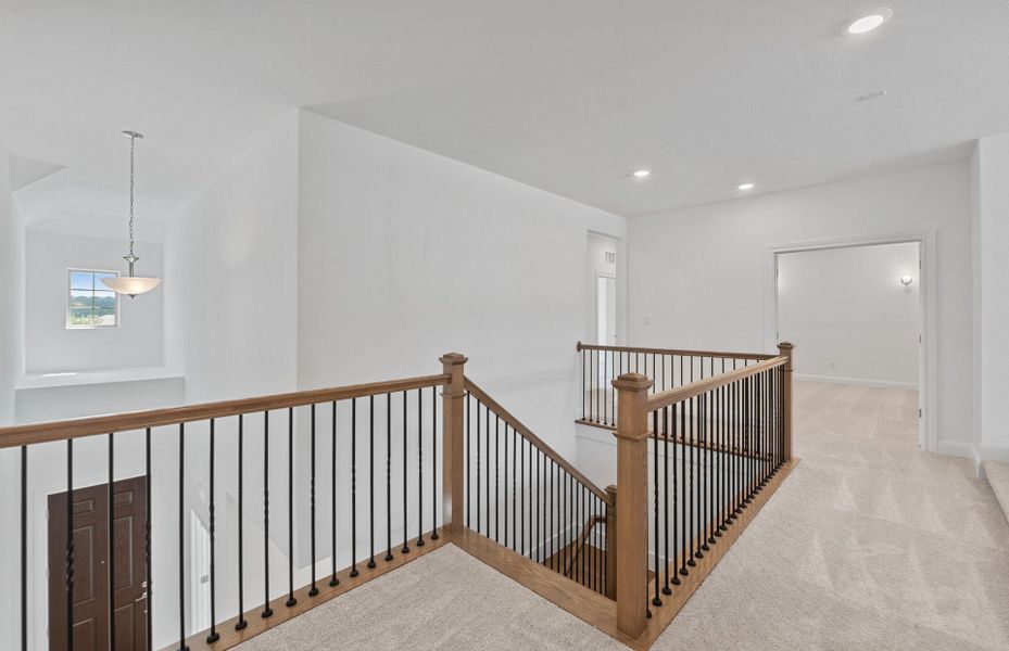 Spacious, unfurnished interior of a new home in Bluffview Reserve, Leander (Image 46).