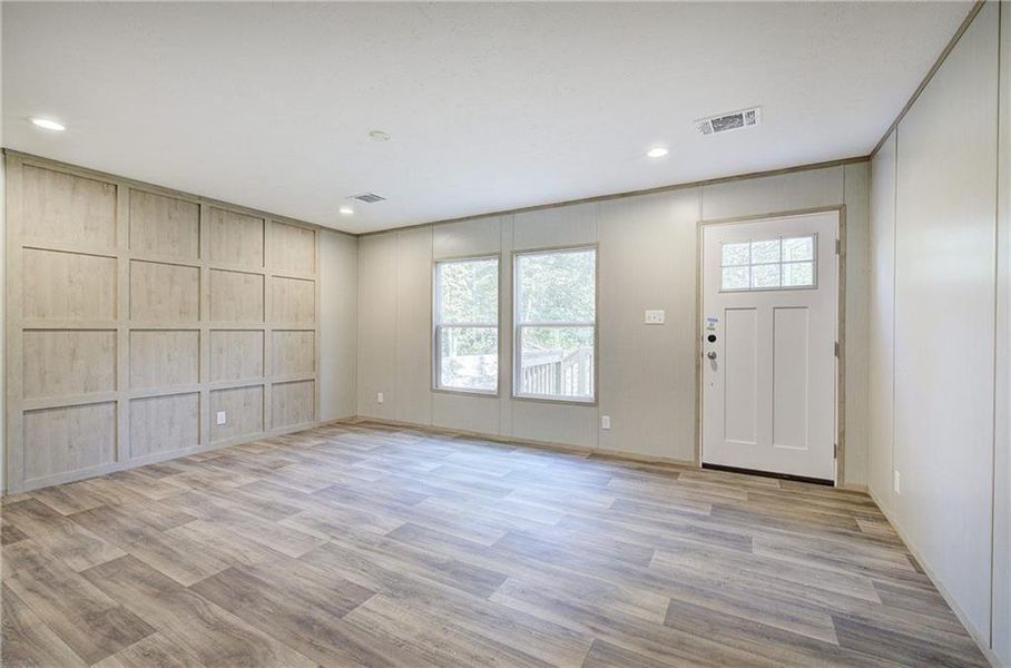 Spacious, unfurnished interior of a new home in , Talking Rock (Image 36).