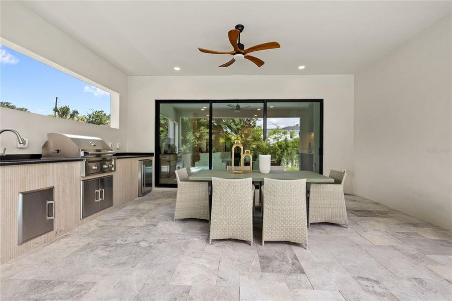 Exterior details and patio area of a home in , Orlando (Image 42).