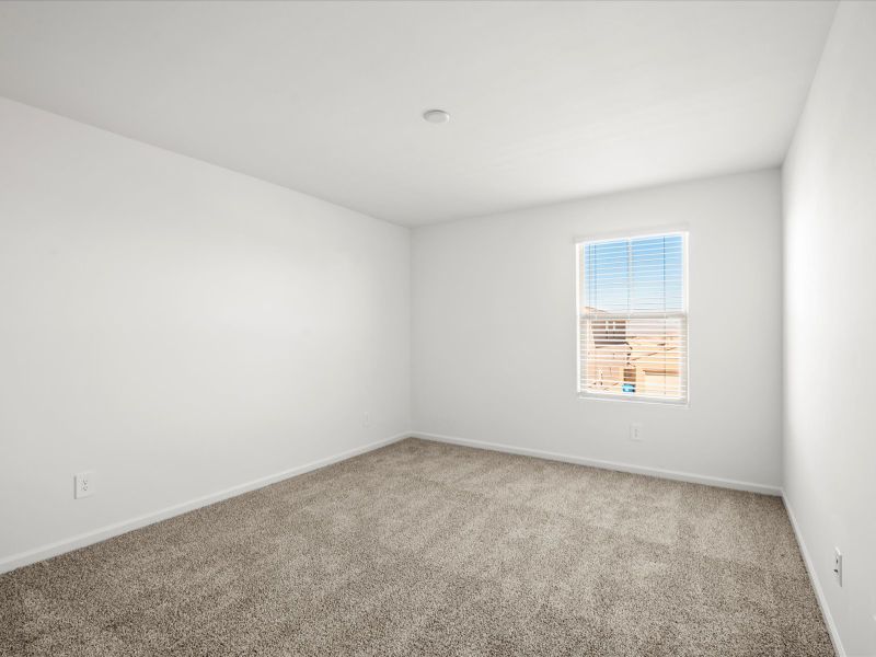 Spacious, unfurnished interior of a new home in Las Patrias at Star Valley Phase III - Premier Series, Tucson (Image 15).