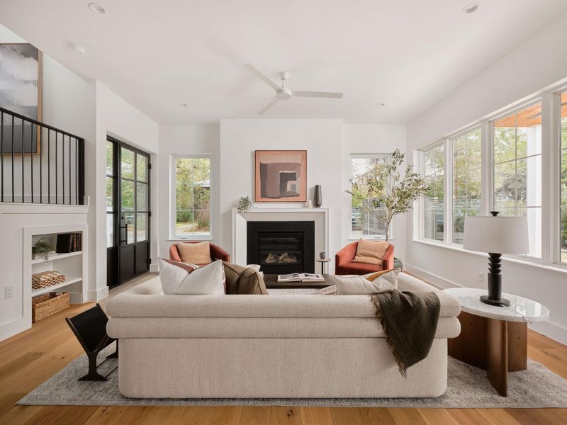 Sunroom / solarium featuring healthy amount of natural light Sunroom / solarium featuring healthy amount of natural light