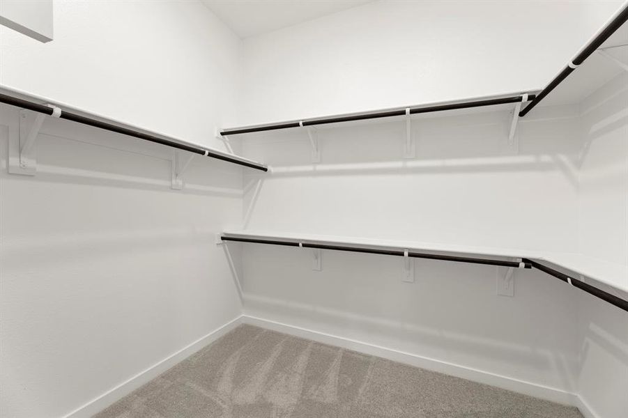 23. 3304 Red Hill - Closet 23. 3304 Red Hill - Closet
