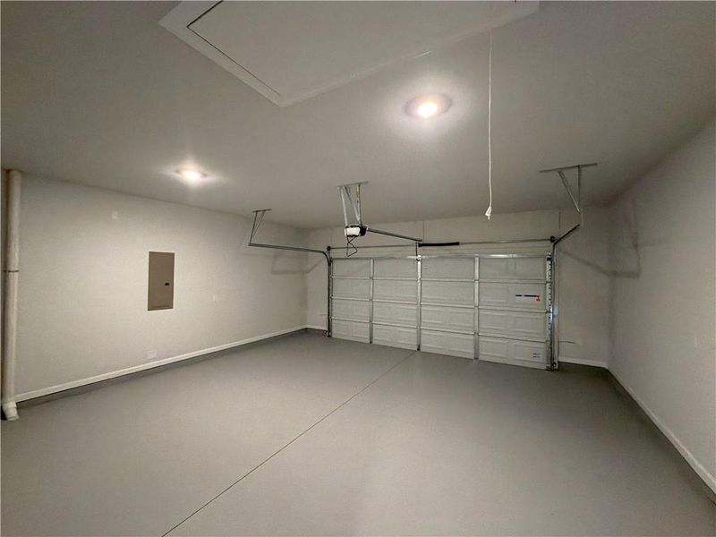 Spacious, unfurnished interior of a new home in Tuscany Hills, Douglasville (Image 16).