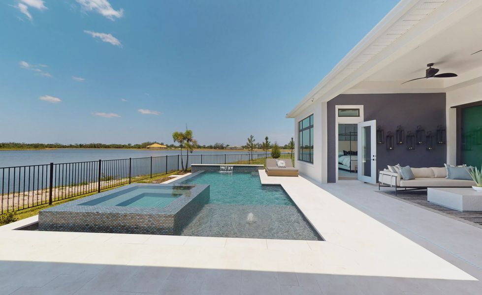 Exterior details and patio area of a home in Palmera, Venice (Image 21).