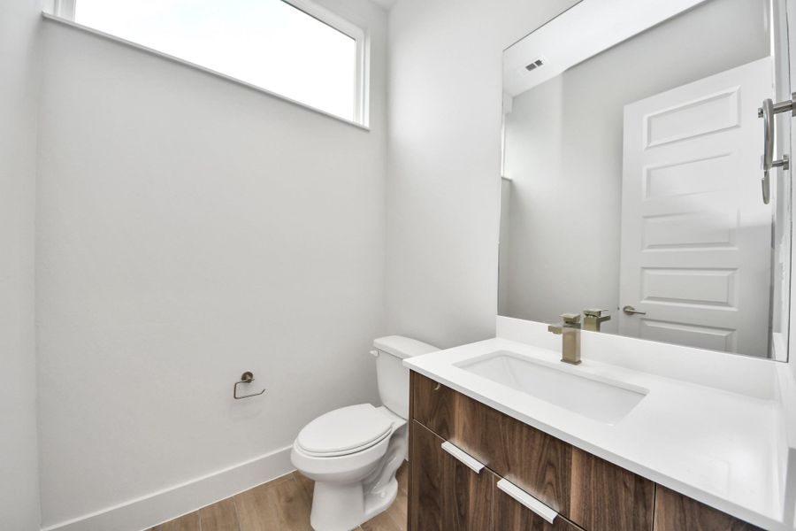Furnished interior view inside a new home in Cay Landing, Houston (Image 6).