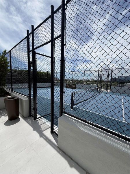 Community amenities in , North Miami (Image 24). Community amenities in , North Miami (Image 24).