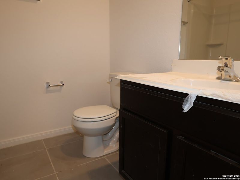 Close-up of interior finishes inside a home in Agave, San Antonio (Image 15).