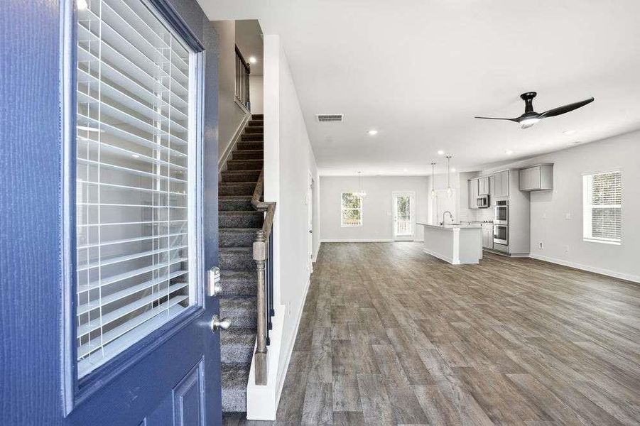 Spacious, unfurnished interior of a new home in Southern Hills, McDonough (Image 9).
