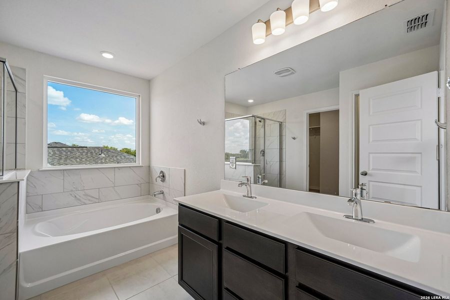 Furnished interior view inside a new home in Woodside Farms, Seguin (Image 11).