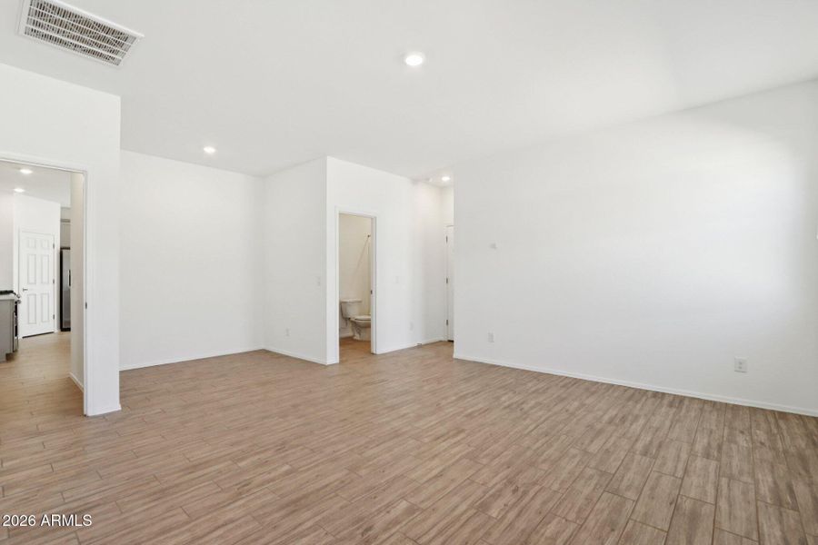 22-web-or-mls-N Eva Ln-S2510-022