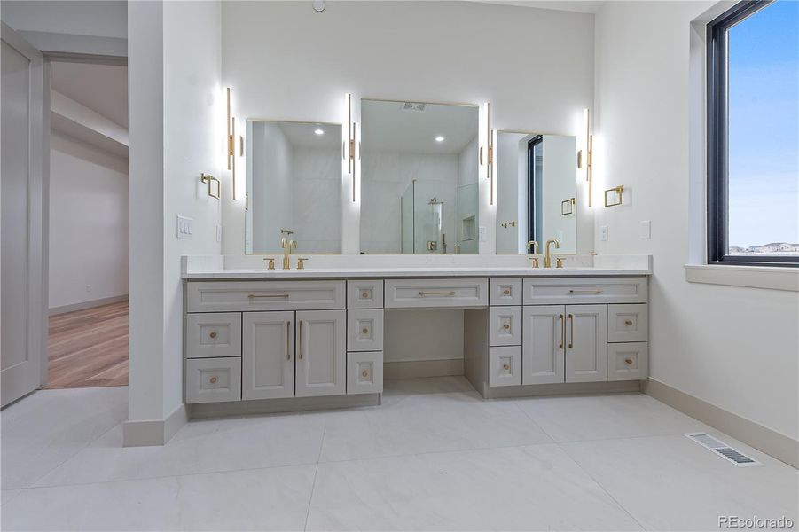 Furnished interior view inside a new home in , Keenesburg (Image 6).