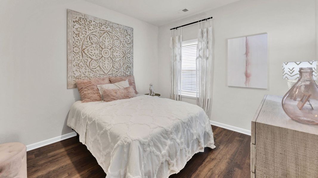 Furnished interior view inside a new home in Johnson Farms, Greeneville (Image 31).